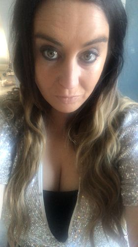 Customer photo review of Miracle Makeover HD Fibre Clip In Hair Extensions - 14” & 22"