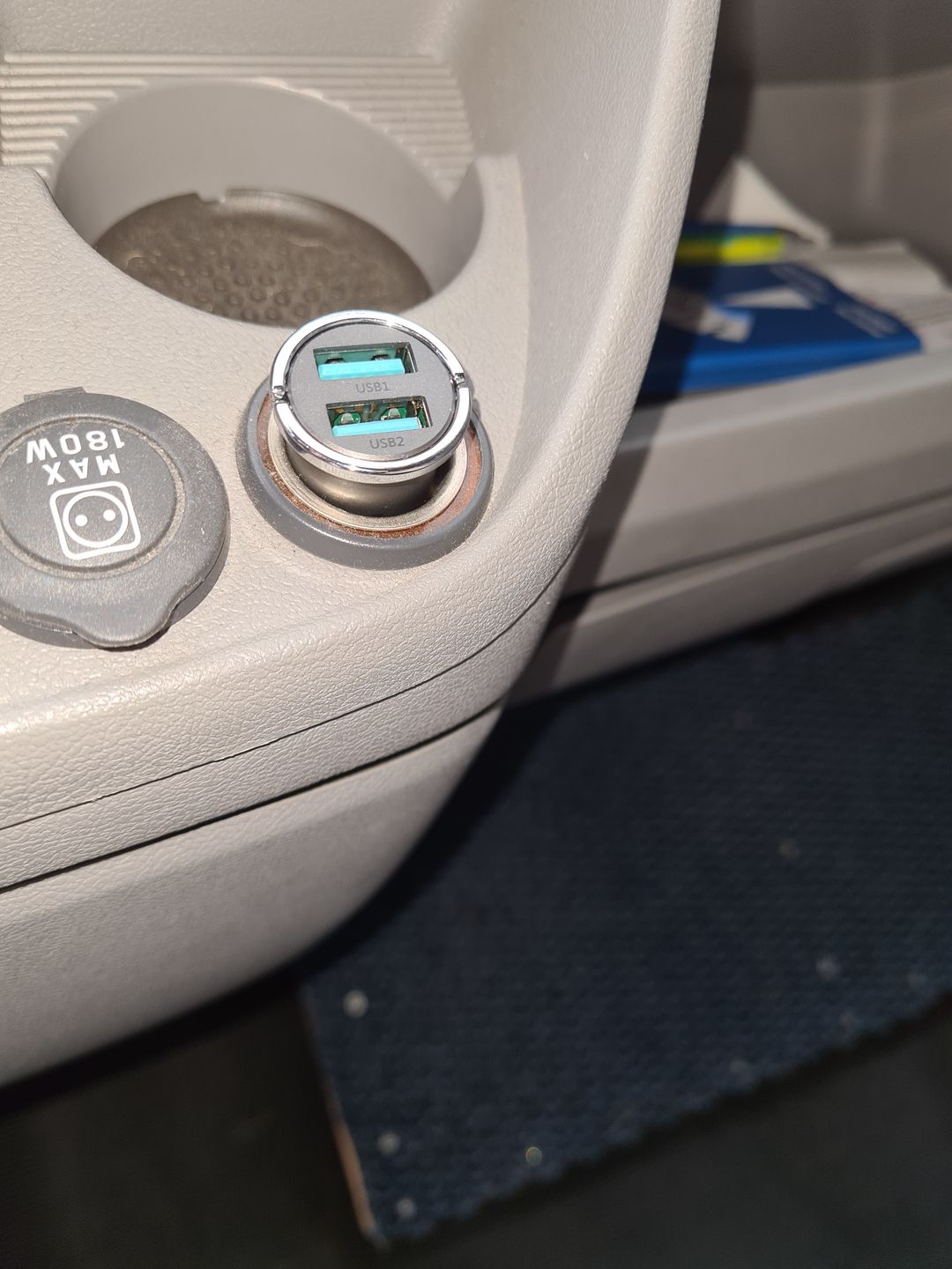 Customer photo review of Wegman Autolader Fast Charge QC3.0 45W 5A