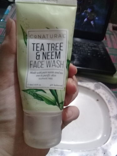 Customer photo review of Tea Tree & Neem Face Wash