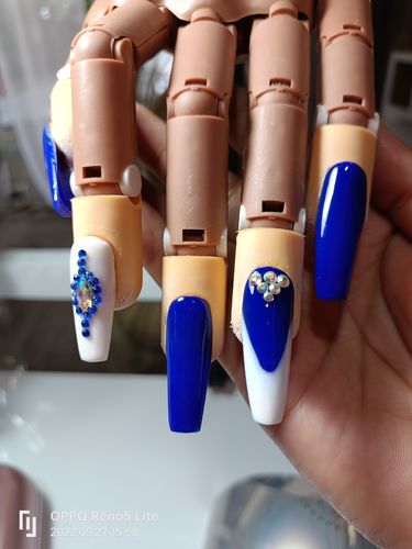 Customer photo review of Mano Articulada con 100 respuestos