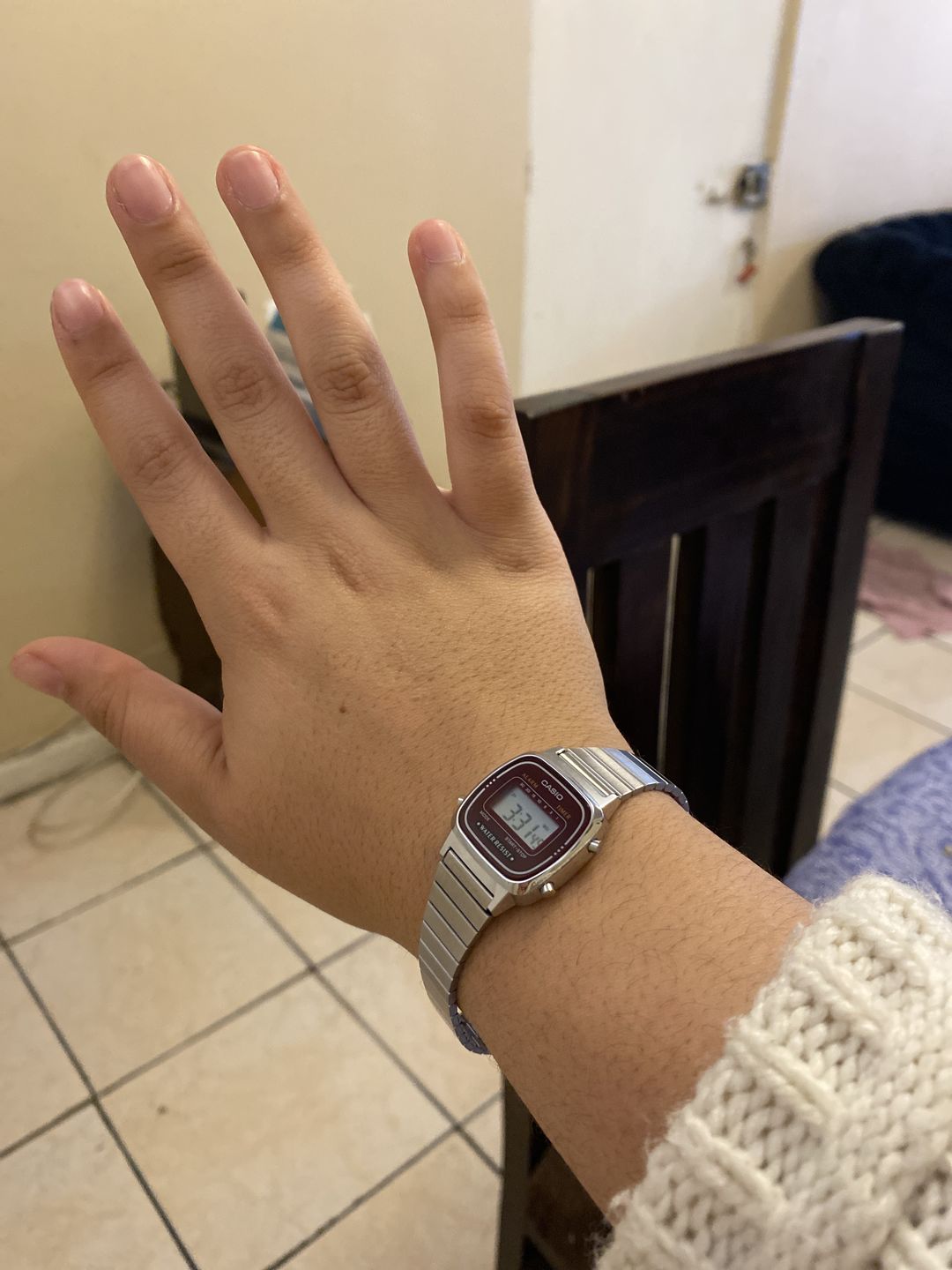 Customer photo review of Reloj Casio Vintage LA670WA-4DF Plateado Granate