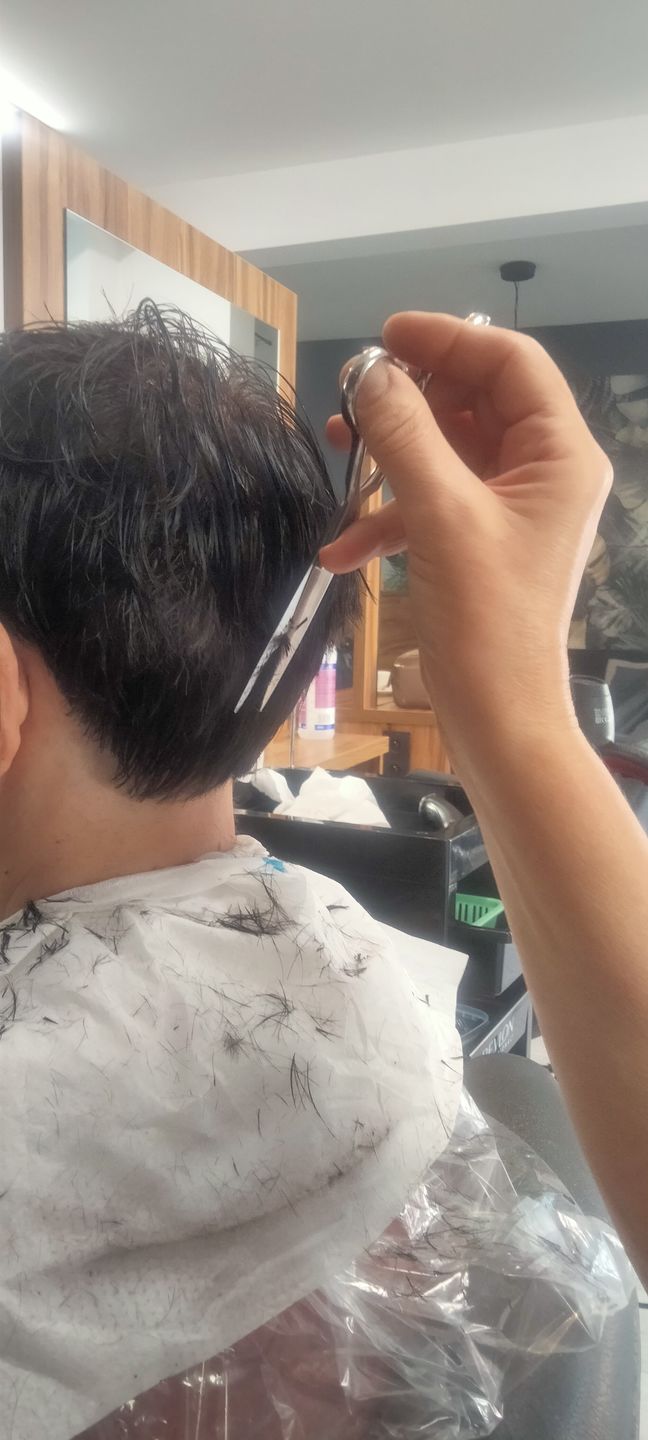 Customer photo review of Mina Umi Hair Cutting Scissor
