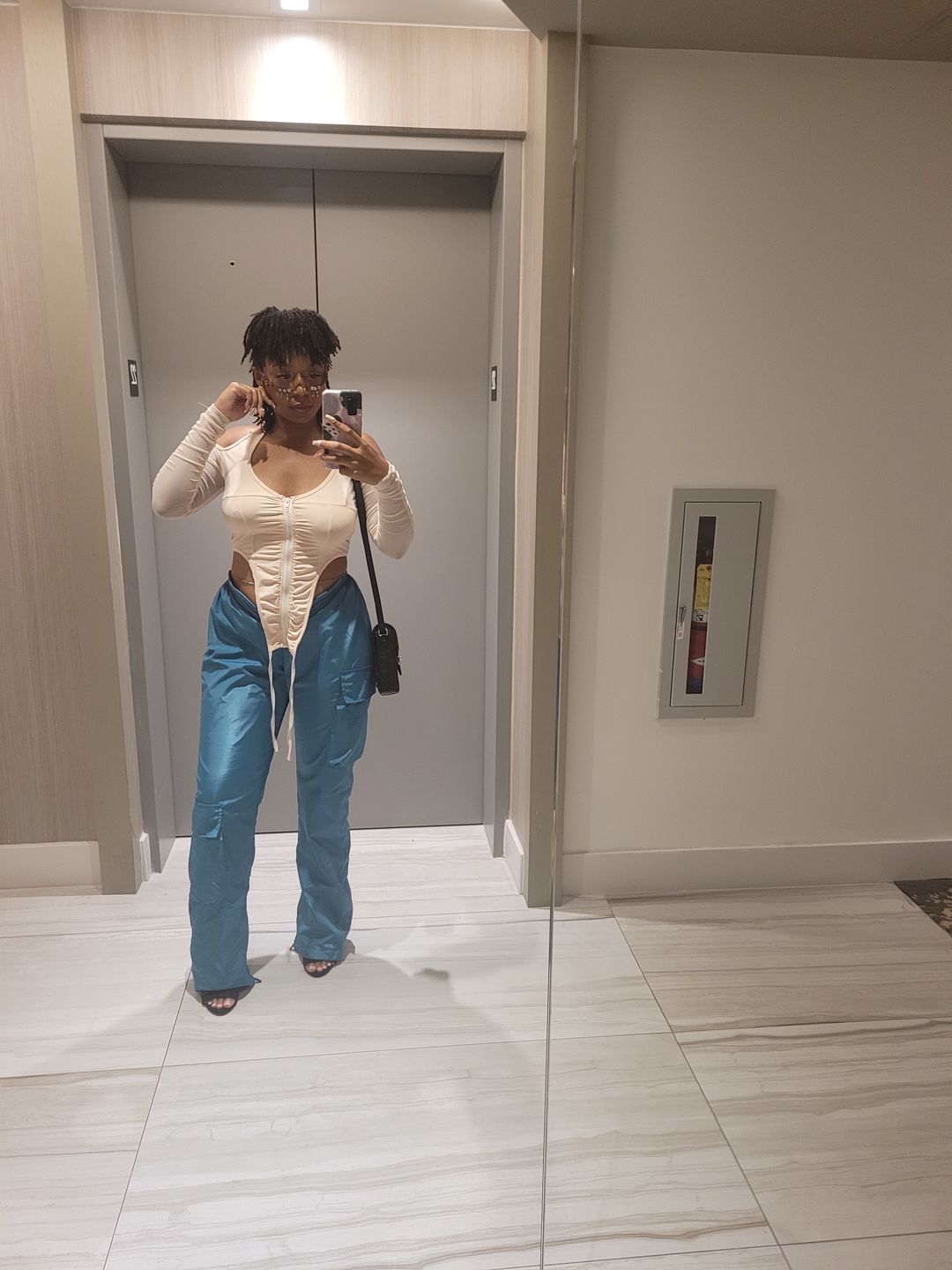 Customer photo review of V Cut Cargo Slush Indigo