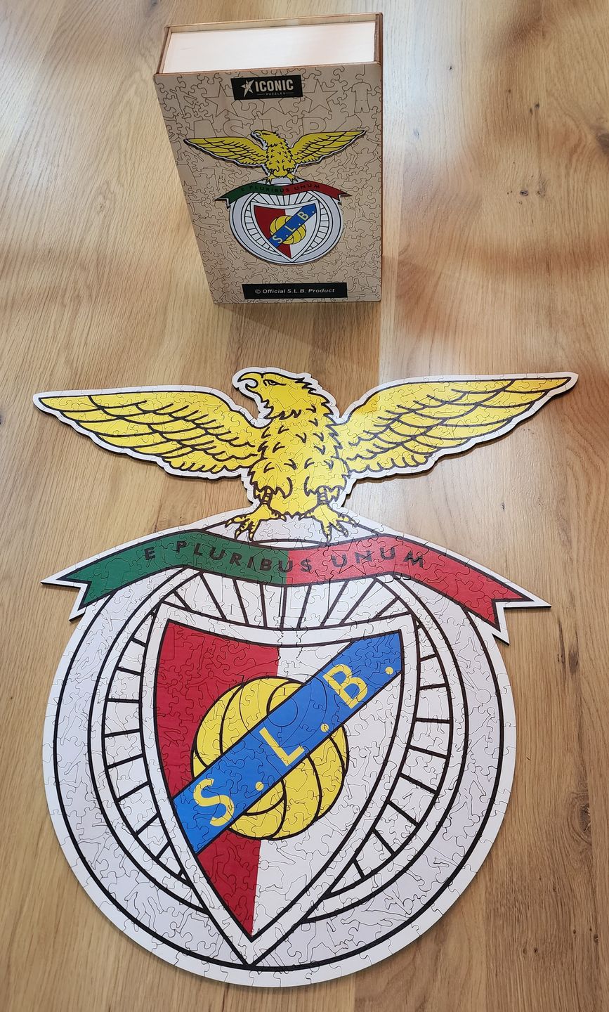 Customer photo review of SL Benfica© Logo - Official Wooden Puzzle