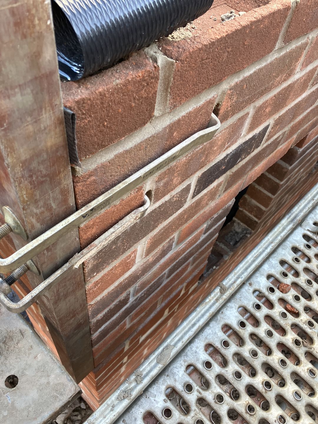 Customer photo review of External Clamp - Medium (215mm - one brick)