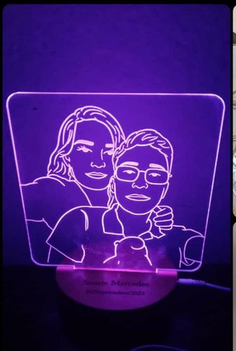 Customer photo review of Lámpara Personalizada "Líneas"