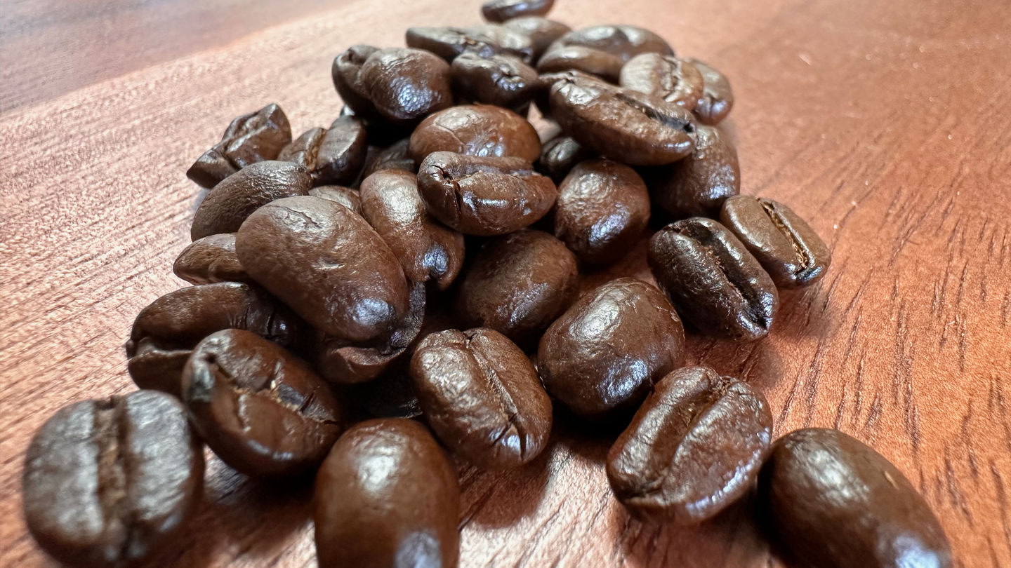 Customer photo review of Bird & Wild Organic RSPB Coffee, Signature Espresso Blend, 1kg, Whole Bean