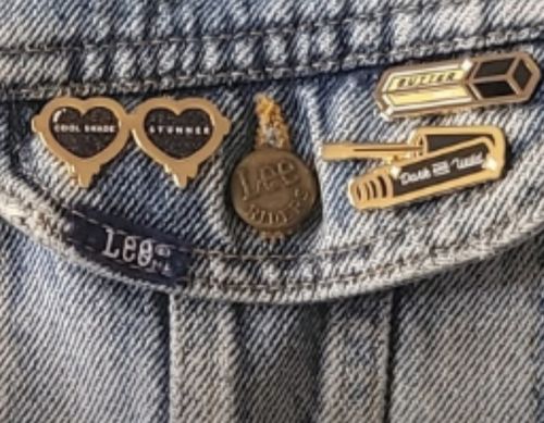 Customer photo review of Butter Sunnies Pin