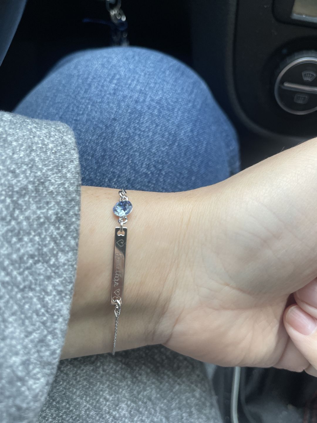 Customer photo review of Armband mit Geburtsstein und Gravur länglich