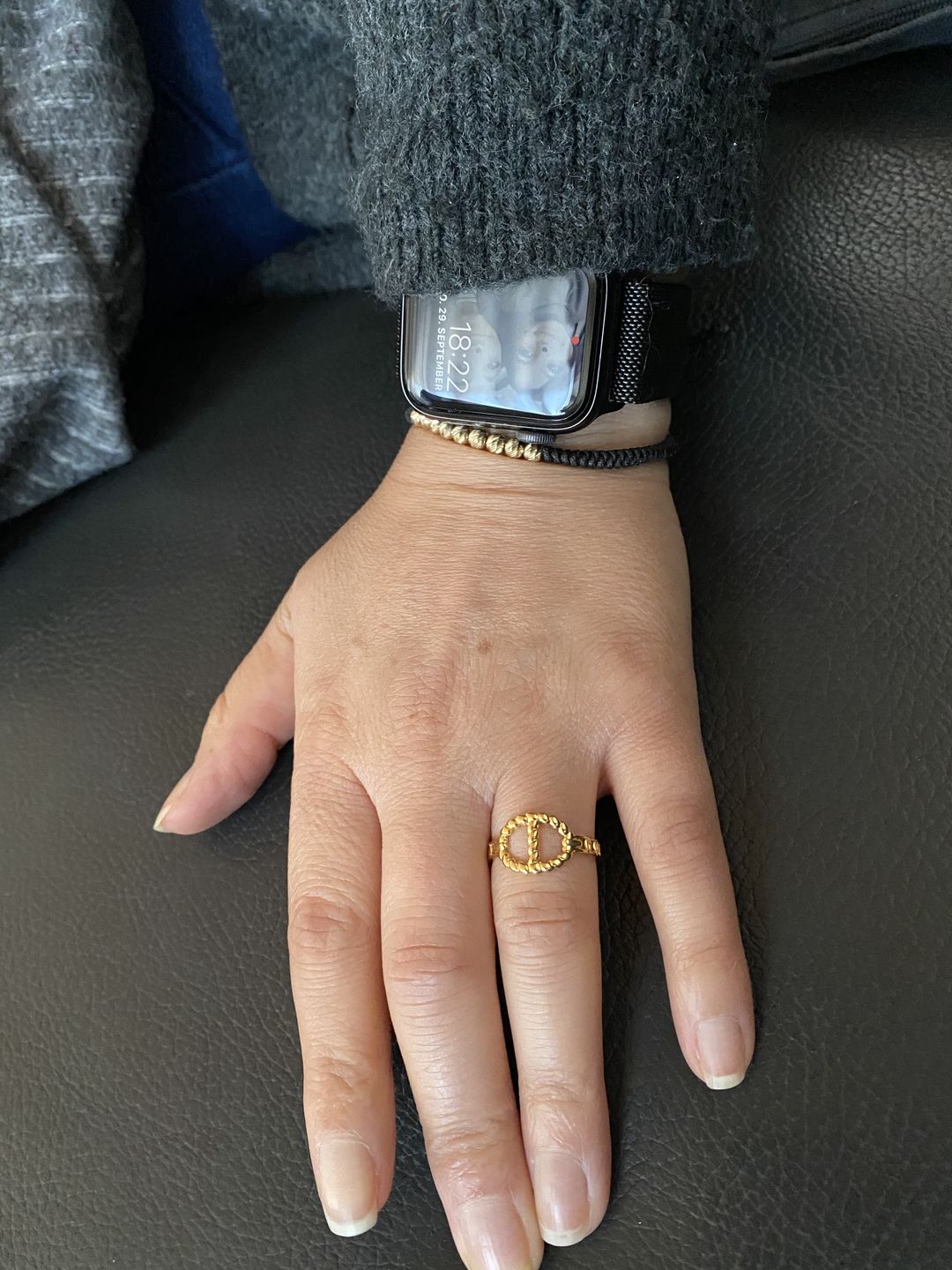 Customer photo review of Azura Ring | 18K vergoldet