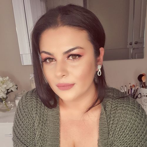 Customer photo review of Kiss Proof Matte Liquid Lipstick Quads