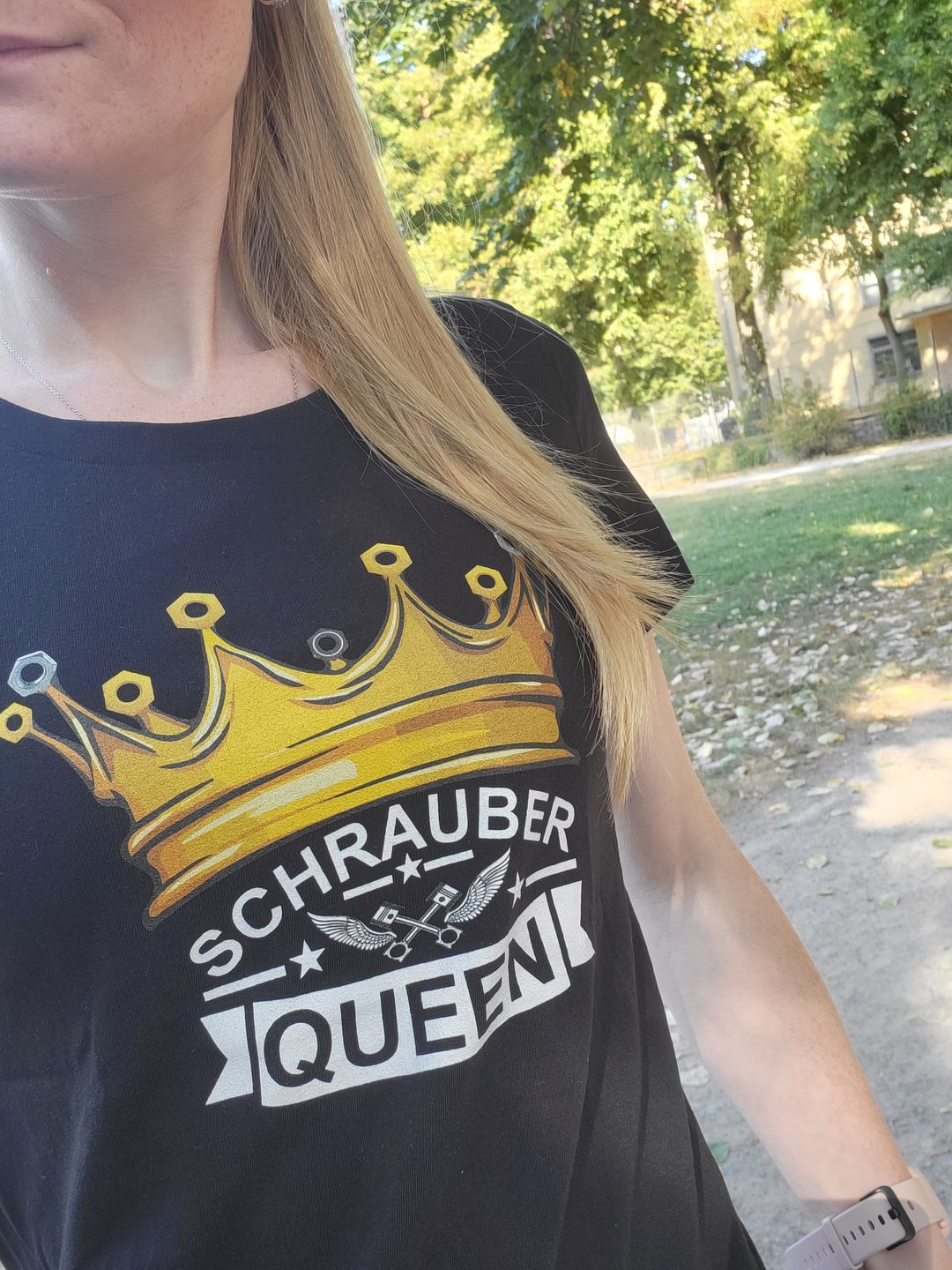 Customer photo review of T-Shirt Schrauber Queen