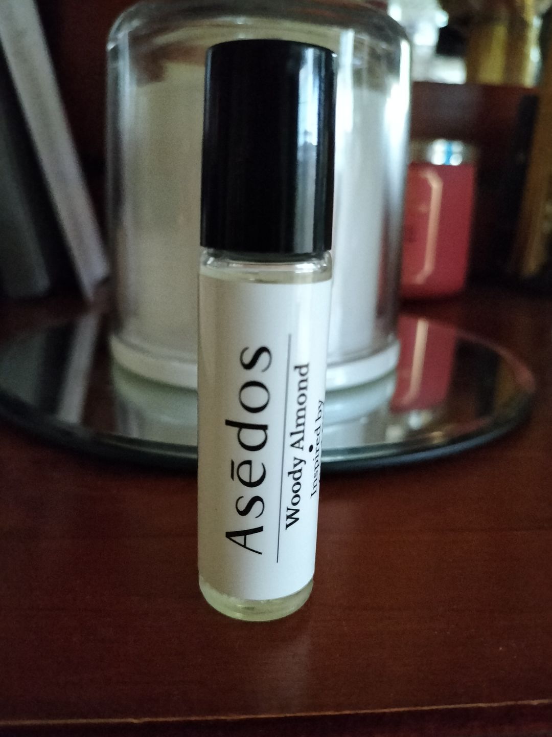 Customer photo review of WOODY ALMOND PERFUME OIL