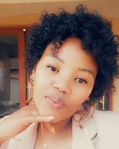 Customer photo review of Brazilian Full Cap Wig - Eva