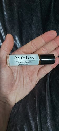 Customer photo review of TOBACCO VANILLA PERFUME OIL