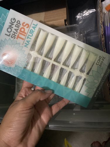 Customer photo review of Tips Long Sharp Natural 200 pzas MC Nails