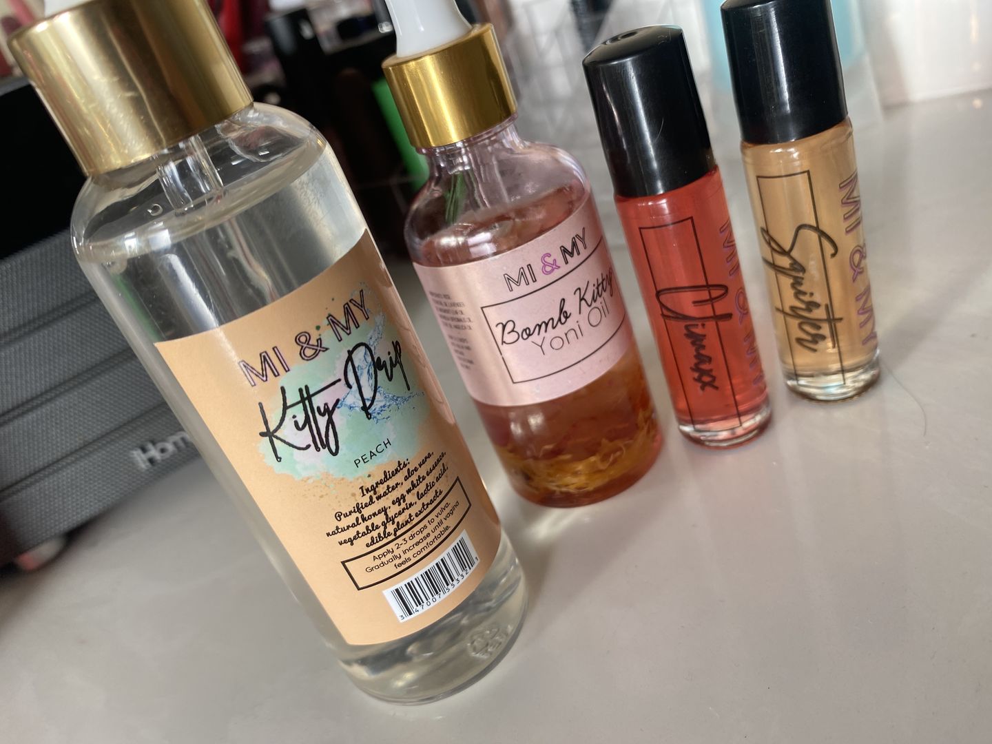 Customer photo review of Kitty Drip Peach