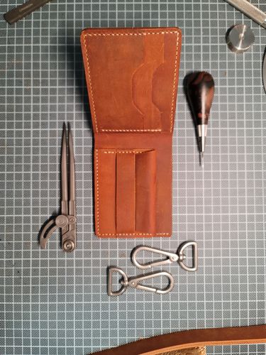 Customer photo review of No.55 | Leather Bill Fold Wallet (Digital Pattern)