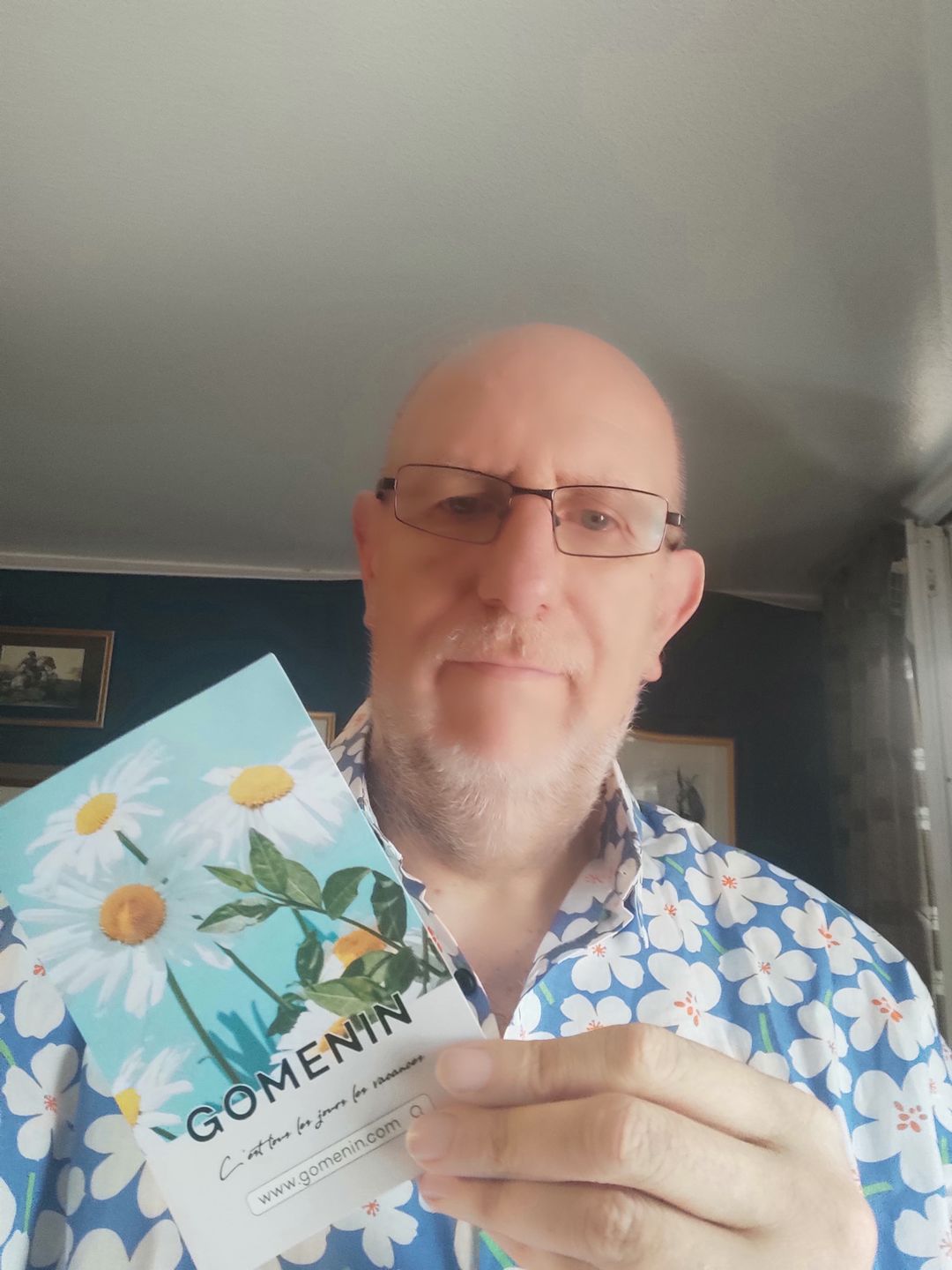 Customer photo review of Chemise à manches courtes bleu clair à imprimé floral pour hommes