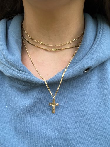 Customer photo review of crucifix necklace