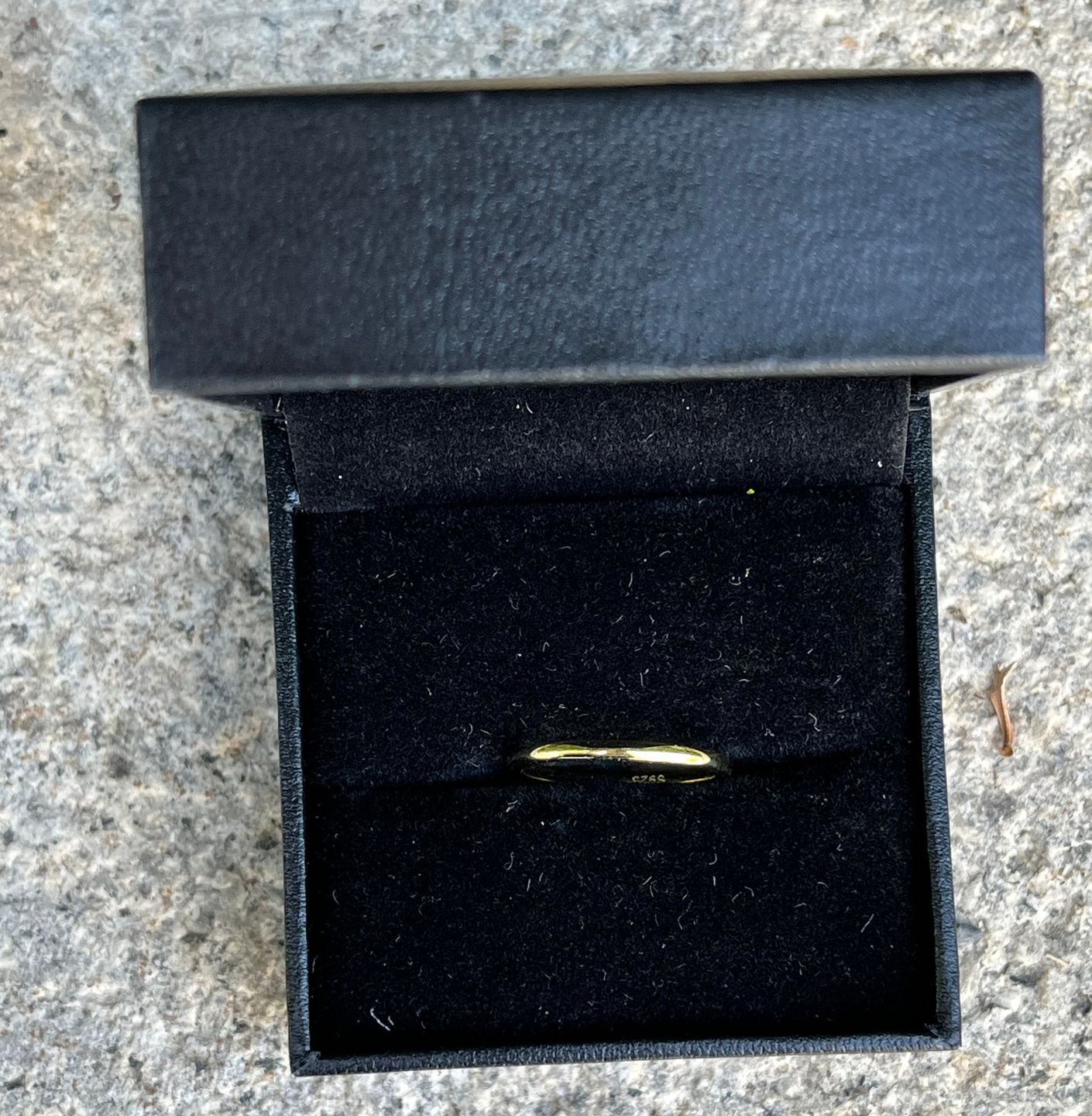 Customer photo review of Louily Simple Wedding Band For Women In Sterling Silver