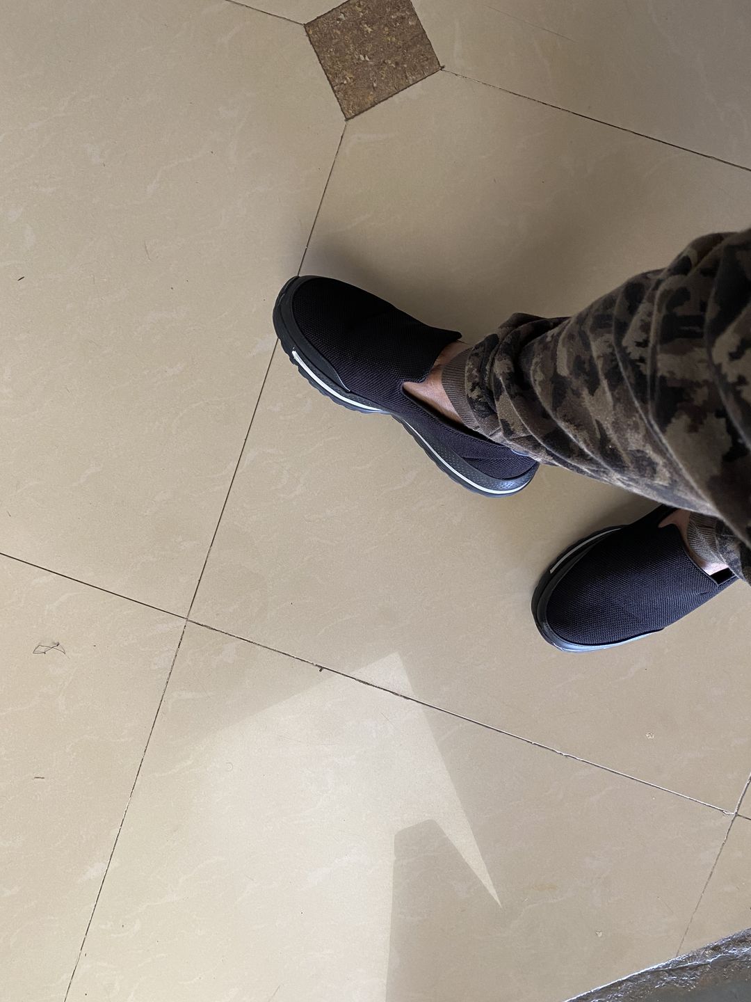 Customer photo review of Bacca Bucci Men's Comfortable Lightweight Walking Shoes