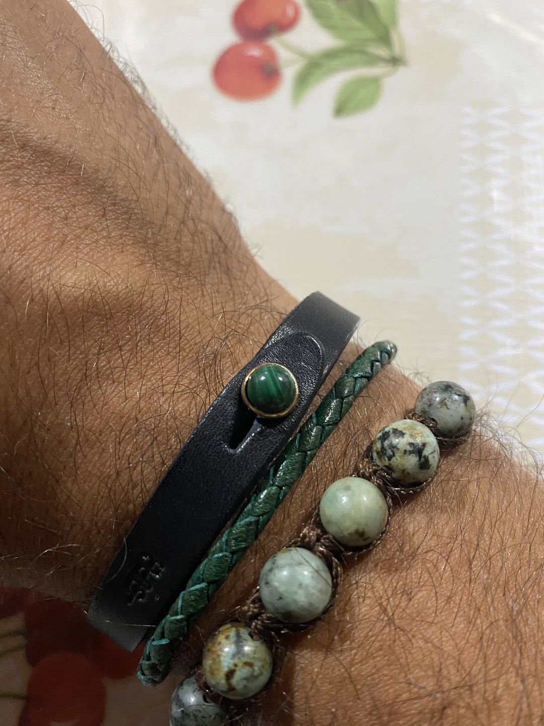 Customer photo review of Bracciale pelle io Malachite Tulsi