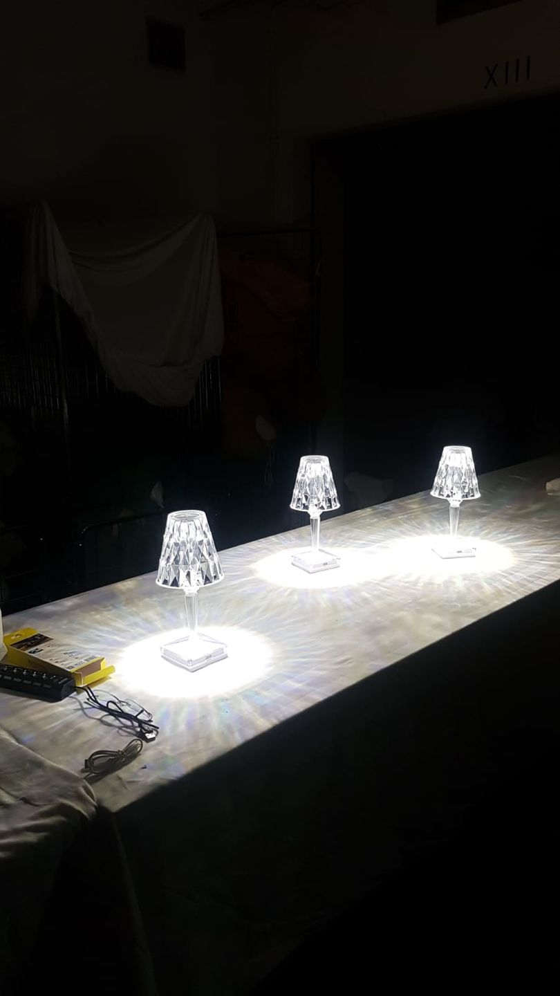 Customer photo review of Edison I - Lampada Touch,Wireless e Ricaricabile
