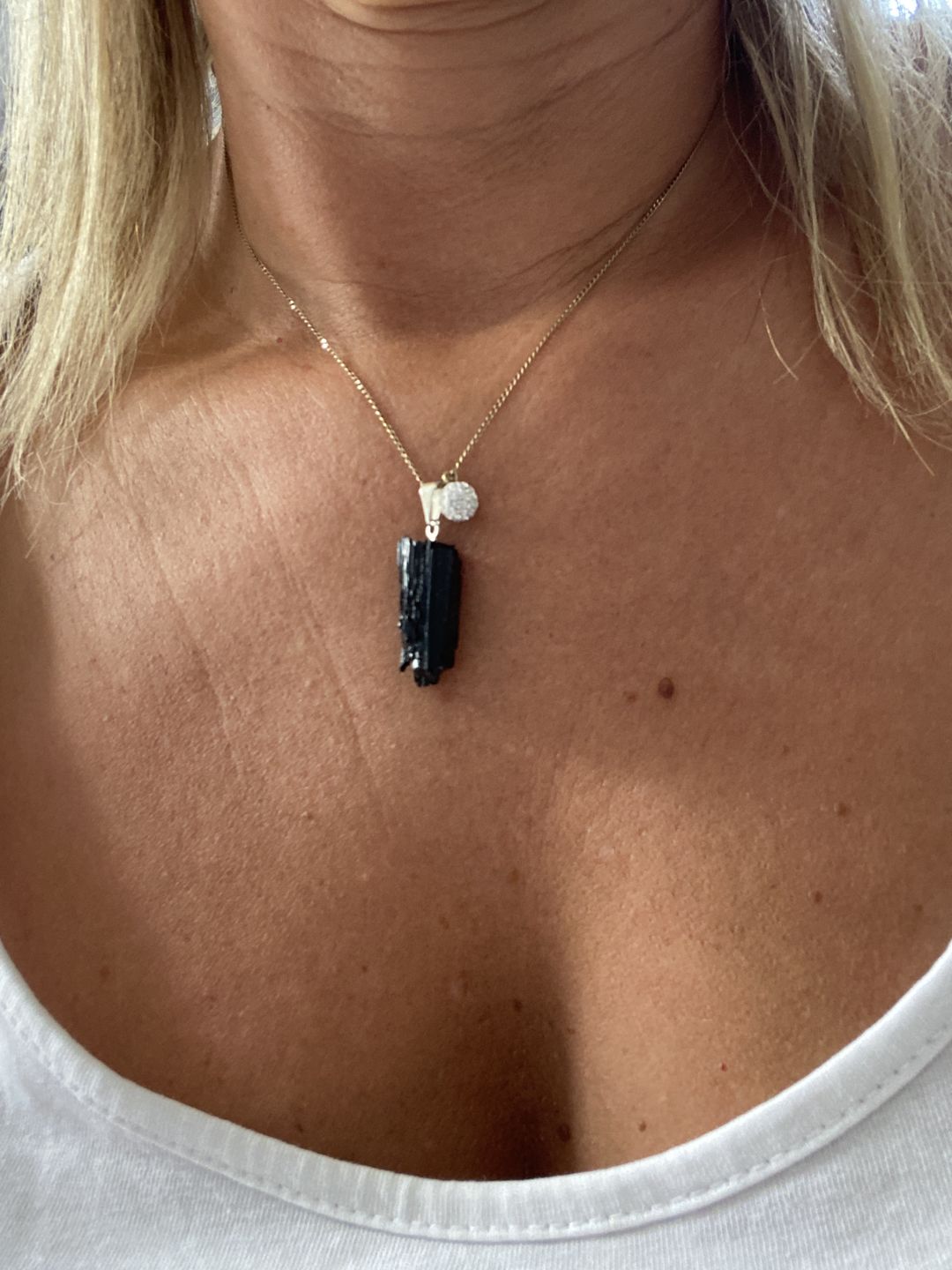 Customer photo review of Pendentif Tourmaline noire brute