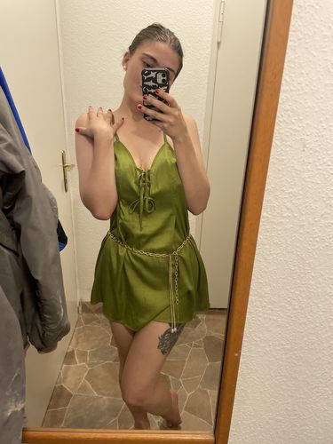 C. M. review of Body Chain image 1 out of 1