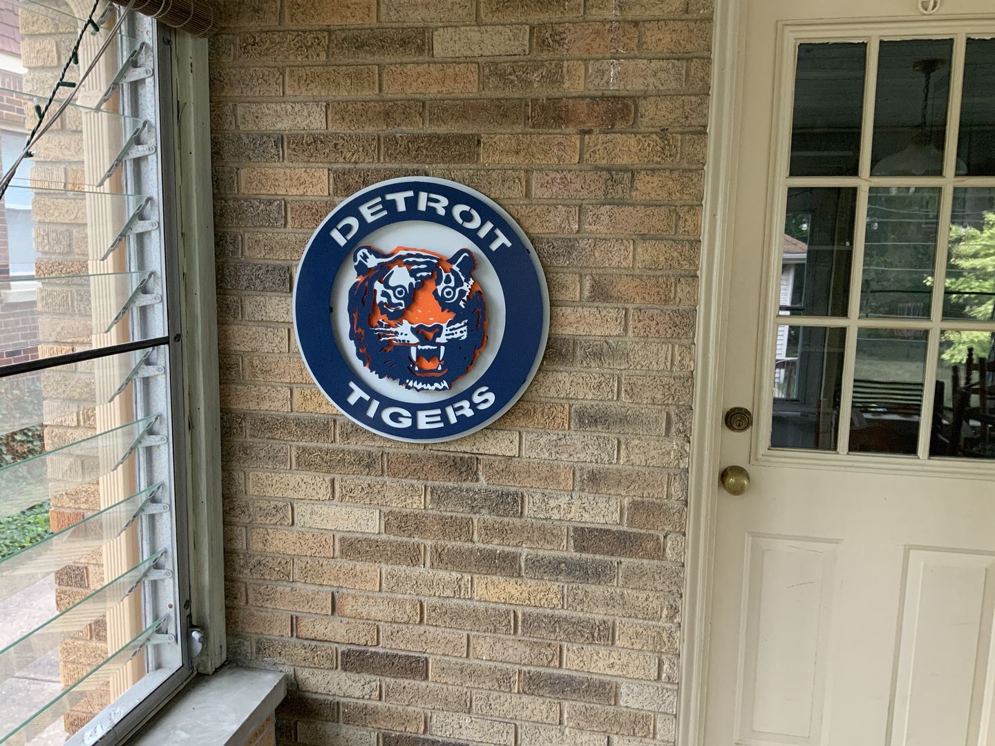 Customer photo review of Detroit Tigers Crest Logo 3D Metal Wall Art