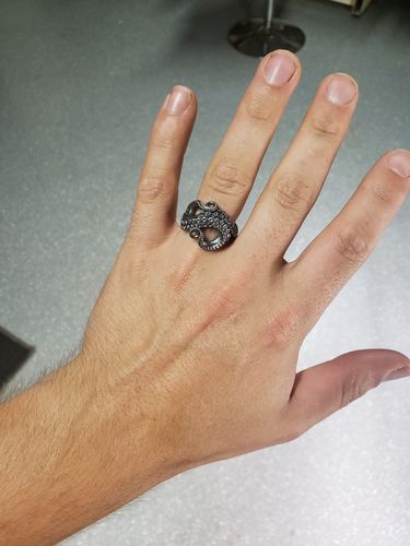 Customer photo review of Silver Octopus Tentacles Ring