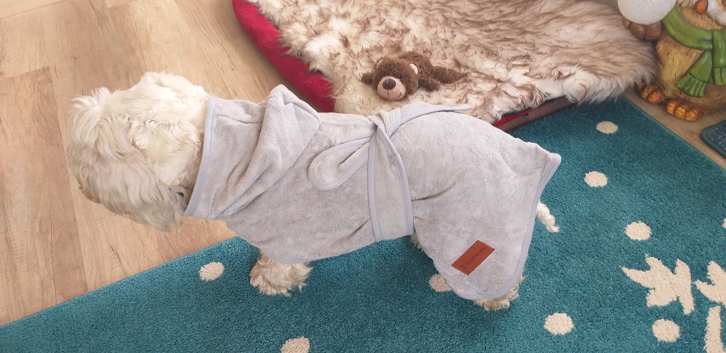 Customer photo review of Premium Hunde Bademantel