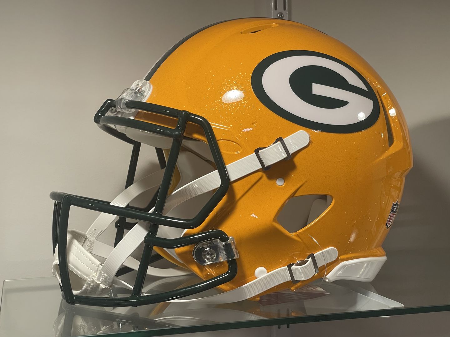 Customer photo review of Green Bay Packers Riddell Speed Authentic Football Helmet