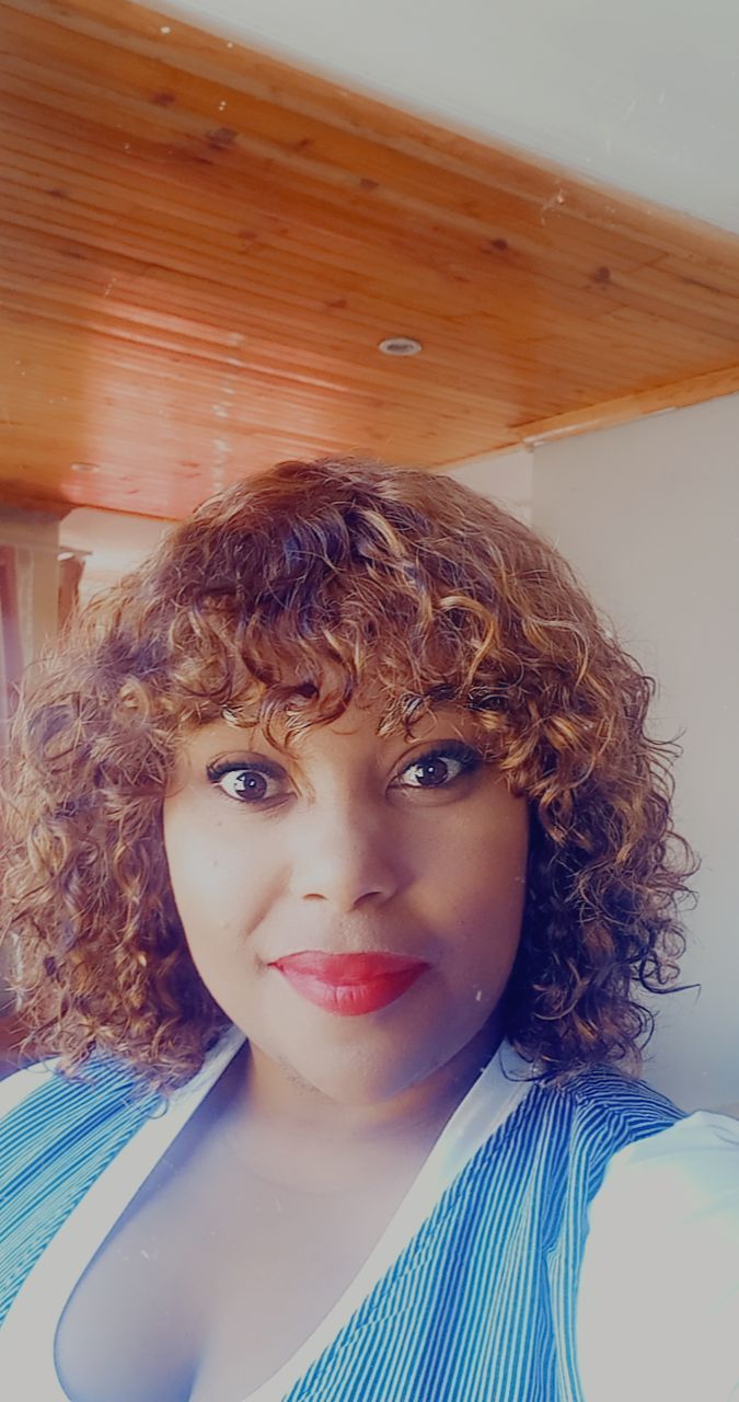 Customer photo review of Colour : Highlighted Curly Fringe