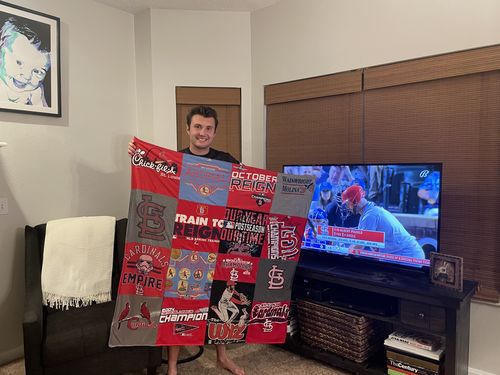 T-shirt quilt featuring st. louis cardinals by Rendy from IL
