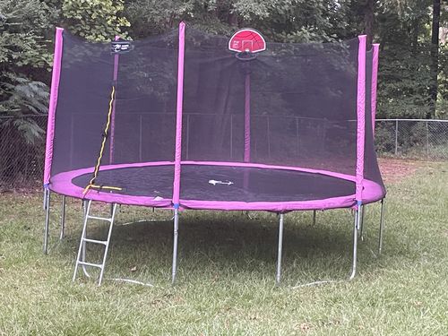 Customer photo review of 1500lbs High Capacity 14FT Round Trampoline for Adults&Kids