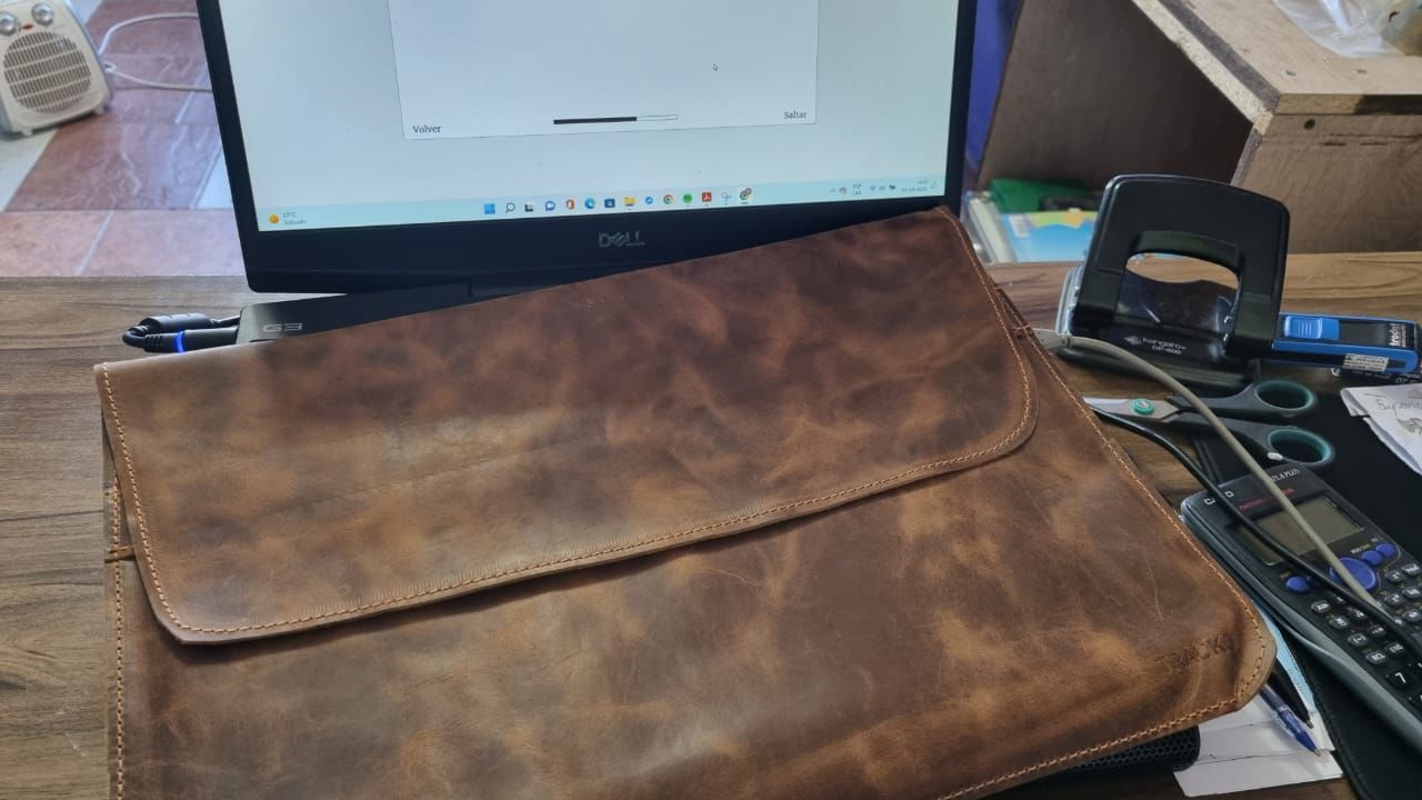 Customer photo review of Funda Notebook