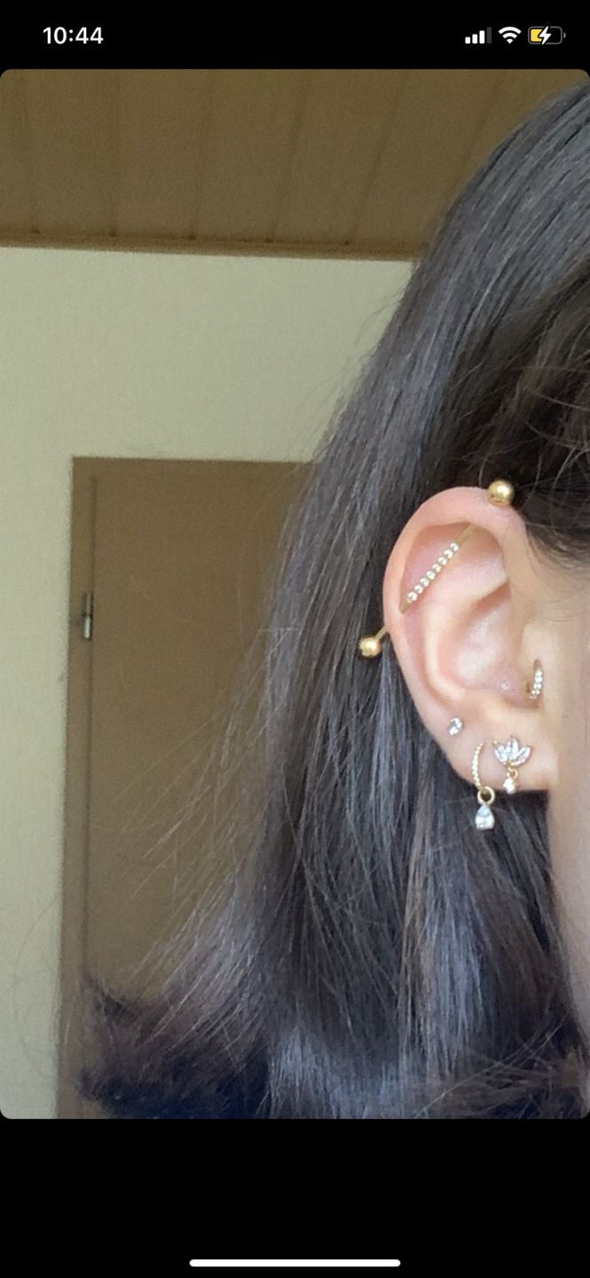 Customer photo review of Cataleya 2 Ohrstecker | 18K vergoldet