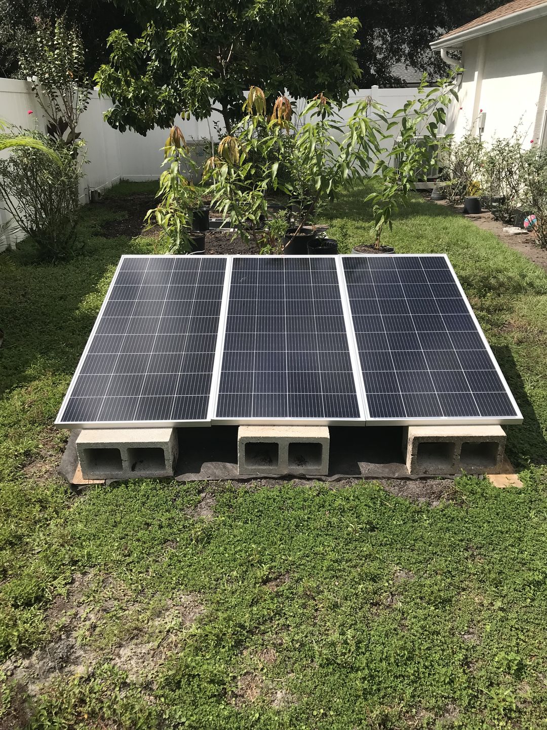 Customer photo review of RICH SOLAR MEGA 200 Watt Monocrystalline Solar Panel | Best 12V Panel for RVs and Off-Grid | 25-Year Output Warranty | UL Certified