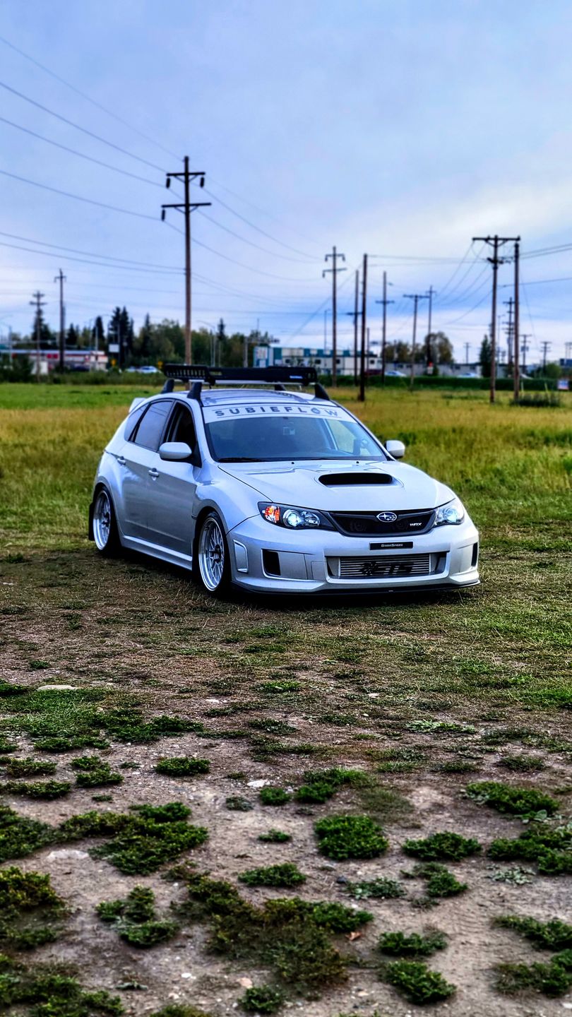 Customer photo review of Reverse Cut Windshield Banners