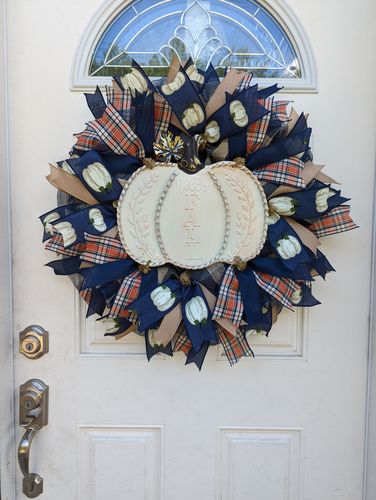 Customer photo review of 1.5"X50Yd Value Faux Burlap Navy Blue RC500019