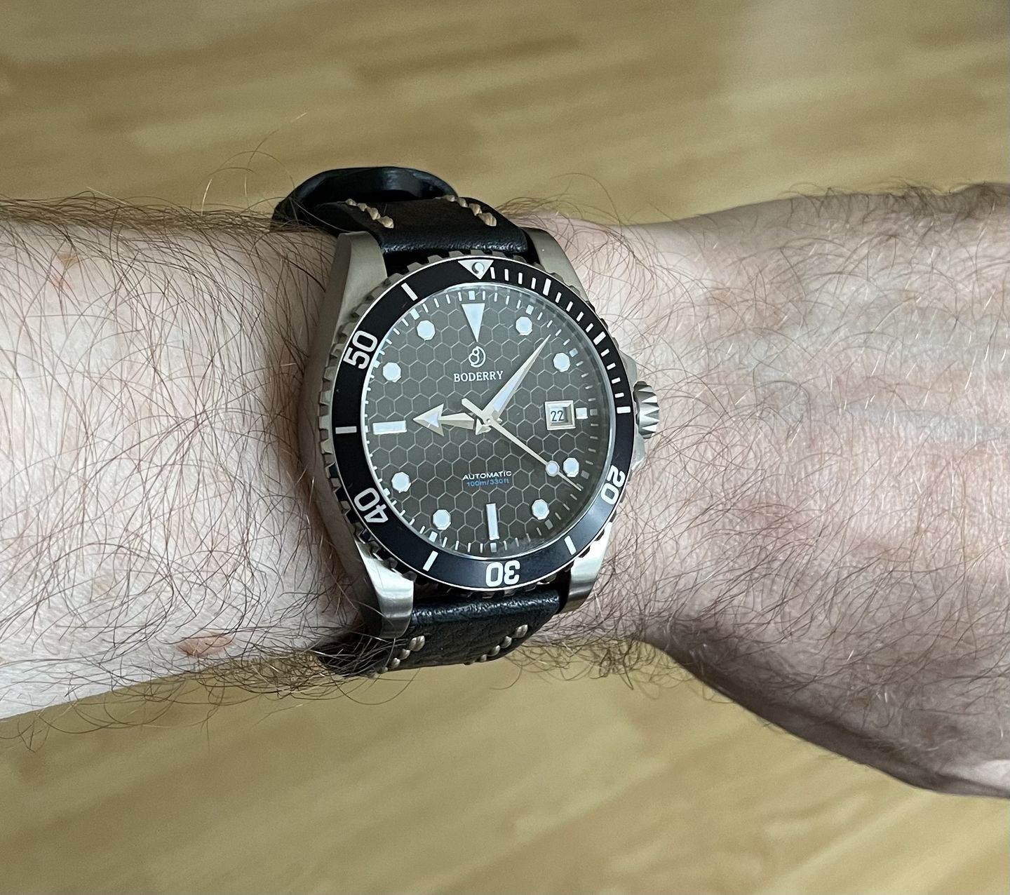 Customer photo review of Men's Automatic Diving Titanium Watch | Black - SEATURTLE.OCEAN