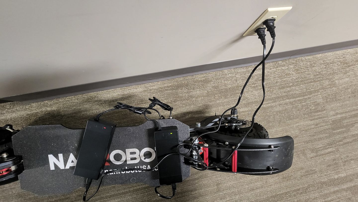 Customer photo review of Nanrobot  Electric Scooter Charger