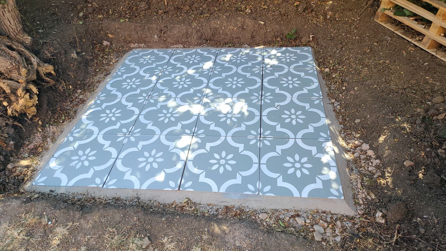 Customer photo review of Jannah Patio Stencil - Square Slabs
