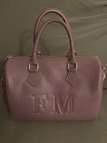 Customer photo review of Borsa Bauletto Eloise XL con catena fiocco (Personalizzabile)