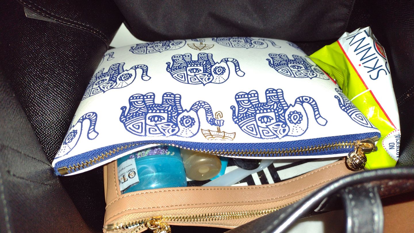 Customer photo review of #4 Reagan Elephant White