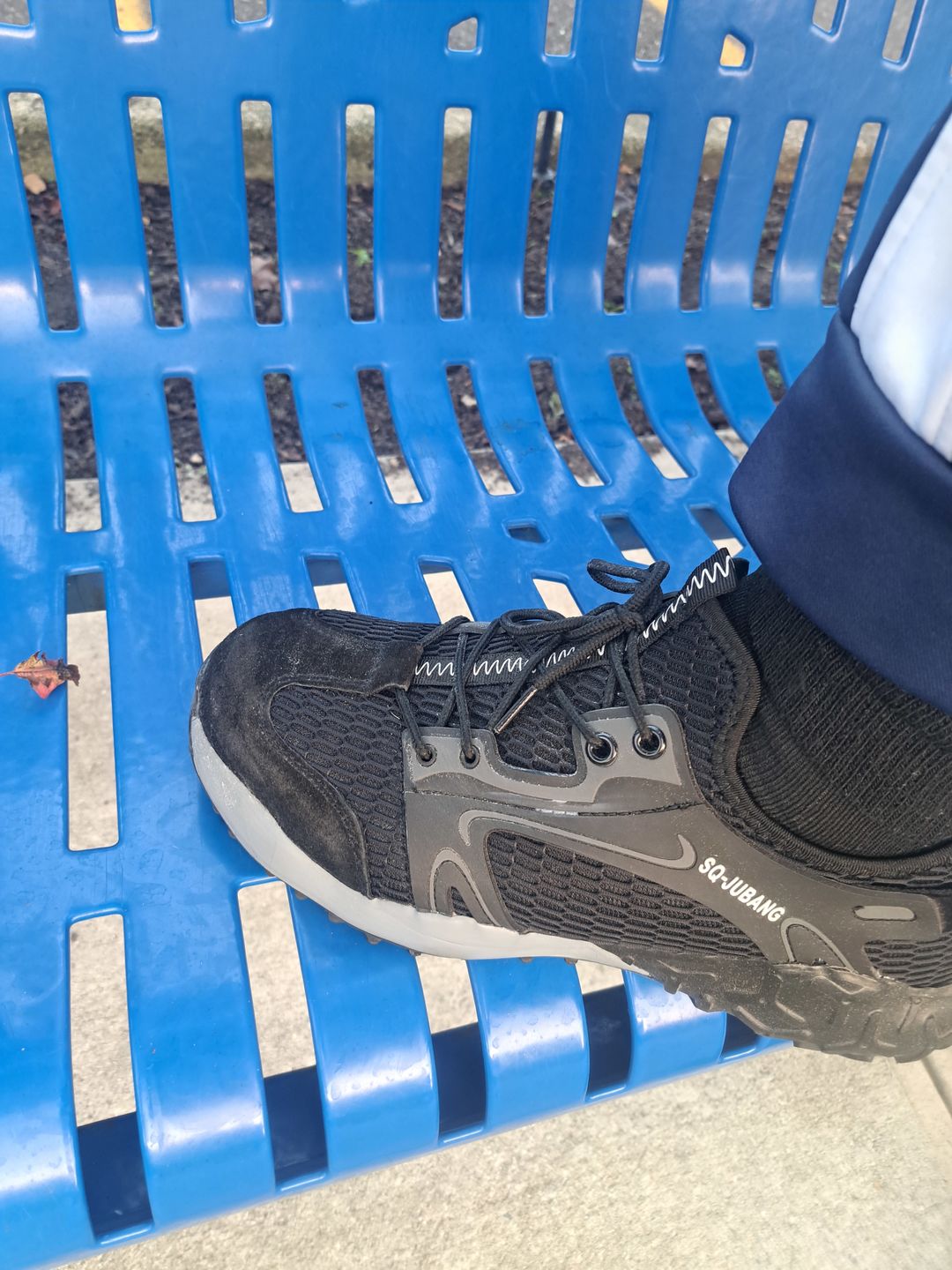 Customer photo review of Zip Black