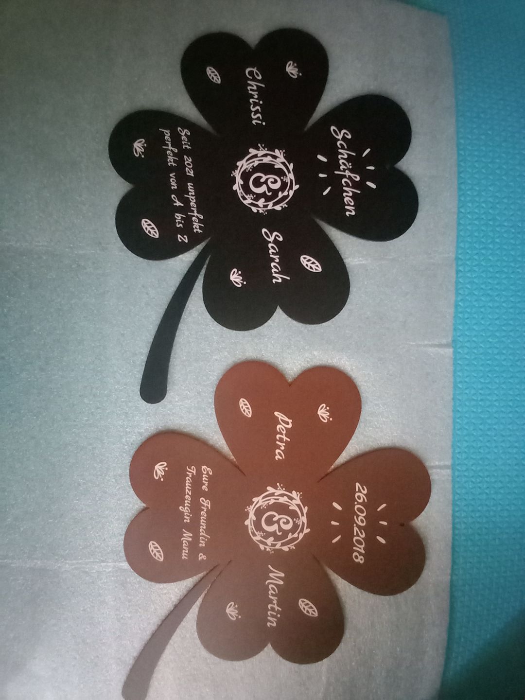 Customer photo review of Ausgefallenes Hochzeitsgeschenk: Glückskleeblatt II zur Hochzeit - personalisierbar