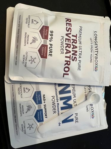 Customer photo review of Trans-Resveratrol and NMN Bundle